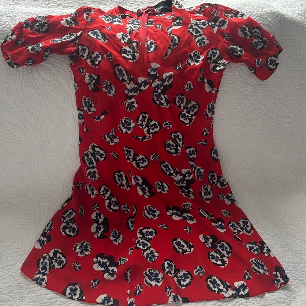 Realization size S. Never Worn